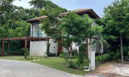 Casa à Venda (porteira fechada) no Condomínio Fazenda Praia do Forte - Açu da Torre.
