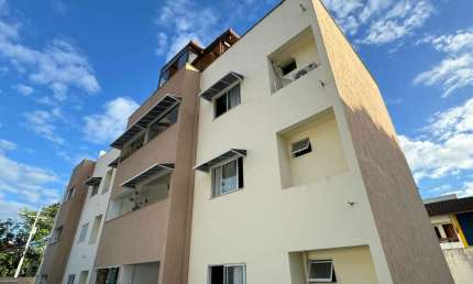 Cobertura à venda em Stella Maris. Duplex  Decorada  146 m² 2/4 sendo 1 suíte.