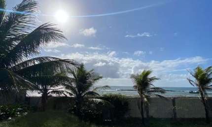 Casa Pé na Areia na Praia do Piruí, 3.000m² à venda por R$ 1.500.000 - Arembepe