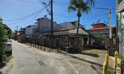 Oportunidade única no coração da Vila de Praia do Forte!