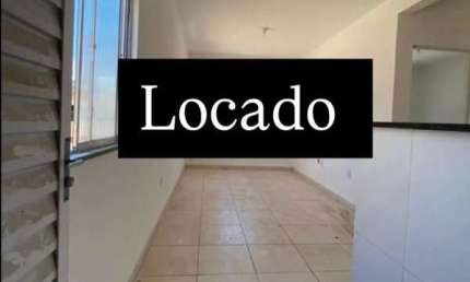 Casa nova e térrea no centro de Arembepe, a apenas 100 metros do mar!