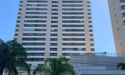 APARTAMENTO MOBILIADO NO COCÓ, TRES SUITES, ANDAR ALTO