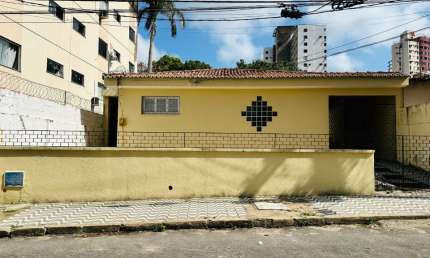 Casa com 3 quartos à venda na Rua Luís Alves Maia, 79, Joaquim Távora, Fortaleza