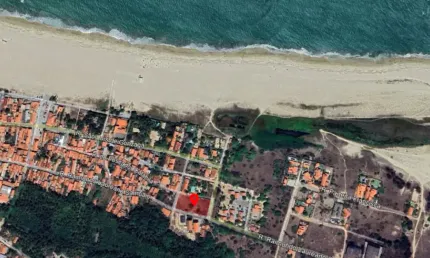 Terreno de esquina 3 frentes no Pecém a 300m do mar
