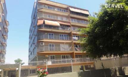 Apartamento com 2 quartos para alugar na Avenida Vicente de Carvalho, 1431, Vicente de Carvalho, Rio de Janeiro por R$ 740