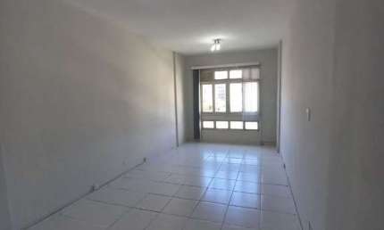 Sala comercial com 1 sala para alugar na Gomes Freire, 176, Centro, Rio de Janeiro por R$ 500