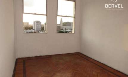 Sala comercial com 3 salas para alugar na Rua Pedro I, 7, Centro, Rio de Janeiro por R$ 3.000