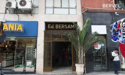 Sala comercial com 1 sala para alugar na Avenida Treze de Maio, 45, Centro, Rio de Janeiro por R$ 550