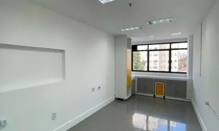 Sala comercial com 1 sala para alugar na Rua São Francisco Xavier, 32, Tijuca, Rio de Janeiro por R$ 900