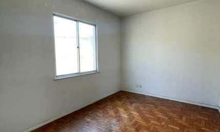 Apartamento com 3 quartos para alugar na Cruz e Sousa, 112, Encantado, Rio de Janeiro por R$ 970