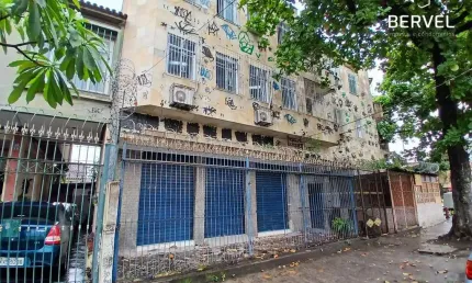 Ponto comercial com 1 sala para alugar na General Gustavo Cordeiro de Farias, 123, Benfica, Rio de Janeiro por R$ 1.000
