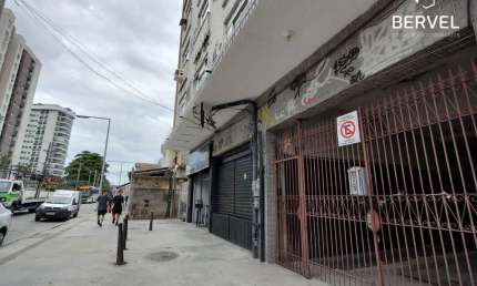 Apartamento com 2 quartos para alugar na Rua das Oficinas, 193, Engenho de Dentro, Rio de Janeiro por R$ 1.100