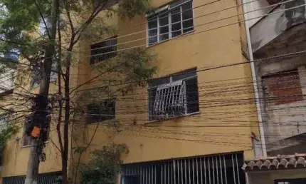 Apartamento com 2 quartos para alugar na Rua Barão de Petrópolis, 721, Rio Comprido, Rio de Janeiro por R$ 990
