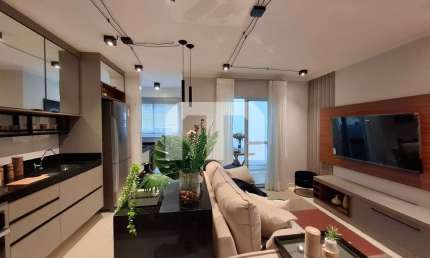 Apartameno a venda de 55 m², 2 dormitórios, ampla sala 2 ambientes com churrasqueira  e 1 vaga.