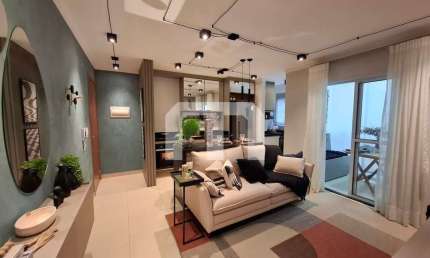 Apartameno a venda de 55 m², 2 dormitórios, ampla sala 2 ambientes com churrasqueira  e 1 vaga.