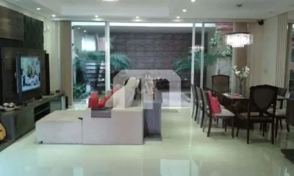 Imperdível: Casa à venda no Tatuapé, São Paulo-SP com 4 quartos, 4 suítes, 2 salas, 7 banheiros, 3 v