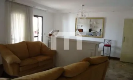 Apartamento á venda com 3 quartos,1 suíte, 3 vagas fixas, 4 banheiros à venda, 182 m²