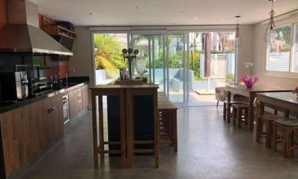 CASA COM 04 SUÍTES À VENDA NO RESERVA DA SERRA, EM JUNDIAÍ!!