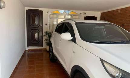 CASA RESIDENCIAL DE 3 QUARTOS COM CHURRASQUEIRA E EDÍCULA EM JUNDIAÍ!
