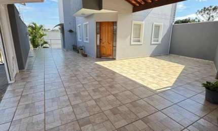 CASA MOBILIADA À VENDA COM PISCINA E 3 QUARTOS EM JUNDIAÍ-SP!
