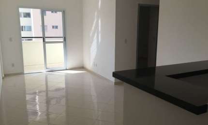 APARTAMENTO À VENDA COM 2 QUARTOS E SUÍTE NO CENTRO DE JUNDIAÍ!