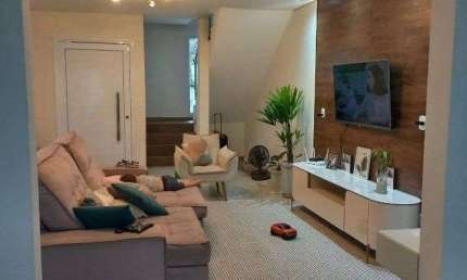 CASA COM 3 DORMITÓRIOS À VENDA, 143M², NO BAIRRO JARDIM VALE VERDE!