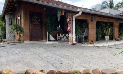 Casa com 3 dormitórios à venda no bairro Imigrantes em Timbó/SC.