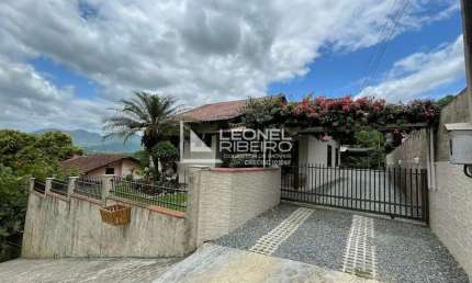Casa com 3 dormitórios à venda no bairro Das Nações em Timbó - SC