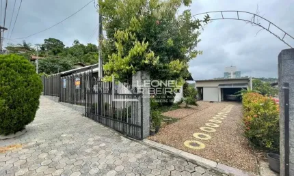 Casa com 3 dormitórios à venda no bairro Dos Estados  - Timbó/SC