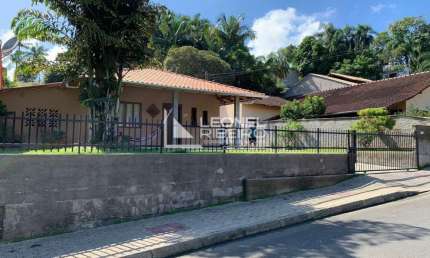 Casa com 3 dormitórios à venda no bairro Quintino - Timbó/SC