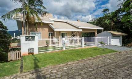 Casa com 5 dormitórios à venda no bairro Quintino  - Timbó/SC
