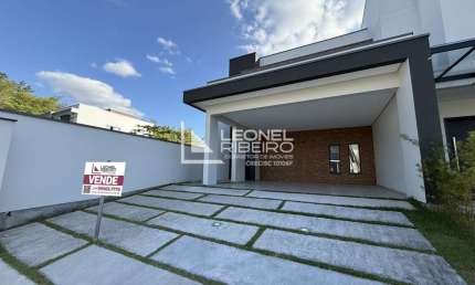 Casa com 3 dormitórios à venda, 139,54m² no bairro Das Capitais - Timbó/SC
