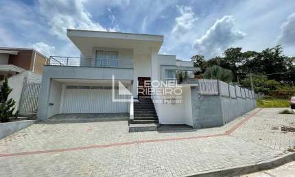 Casa com 2 dormitórios à venda, 200m² no bairro Das Capitais em Timbó - SC
