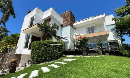 Casa com 3 dormitórios à venda no bairro Quintino  - Timbó/SC