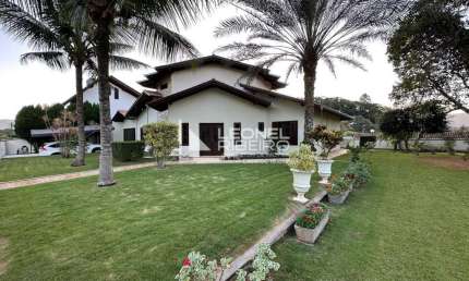 Casa com 3 dormitórios à venda no bairro das Capitais em Timbó/SC