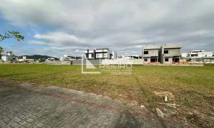 Terreno à venda, 404m² no bairro Quintino em Timbó/SC