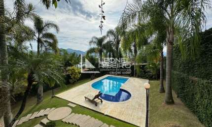 Casa com 3 dormitórios à venda, 291,05 m² no bairro Das Nações - Timbó/SC