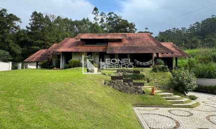 Casa com 4 dormitórios à venda, 360,40 m² no bairro Barra São João-Benedito Novo/SC