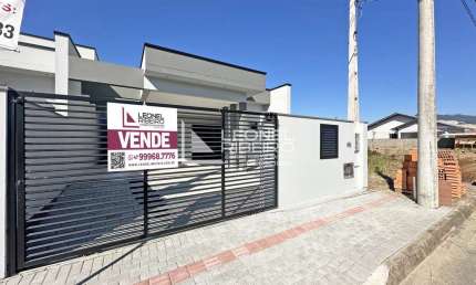 Casa com 3 dormitórios à venda, 108 m² no bairro Benedito - Indaial/SC