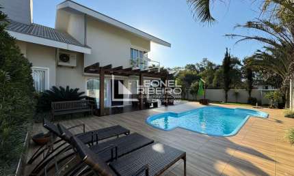 Casa com 3 dormitórios à venda, 289,71 m² no bairro Das Capitais em Timbó/SC