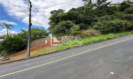 Terreno com 450m², à venda no bairro Das Capitais em Timbó-SC