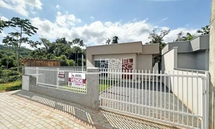Casa com 2 dormitórios à venda, 71 m² no bairro Divinéia em Rio dos Cedros-SC