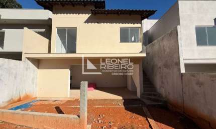 Casa com 3 dormitórios, 101,65 m² à venda no bairro Quintino em Timbó - SC