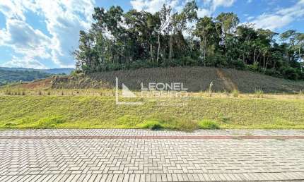 Terreno à venda, 450 m² no bairro Araponguinhas em Timbó/SC