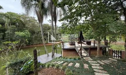 Casa à venda com 4 dormitórios, 224 m² no bairro Alto Cedros em Rio dos Cedros-SC