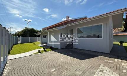 Casa à venda com 3 dormitórios, 220 m² no bairro Imigrantes em Timbó/SC