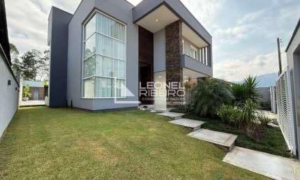 Casa Alto Padrão com 3 dormitórios (1 suíte) à venda, 250 m² no bairro das Nações em Timbó-SC