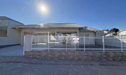 Casa à venda com 3 dormitórios, 165,80 m² no bairro Benedito na cidade de Indaial - SC