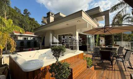 Casa Alto Padrão com 3 dormitórios à venda, 217,54 m² no bairro Padre Martinho Stein em Timbó/SC