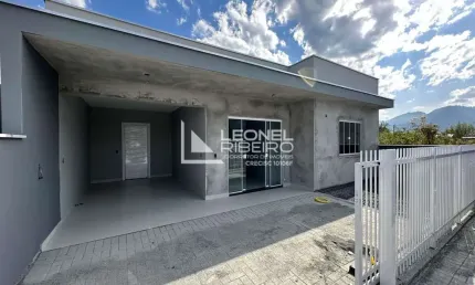 Casa com 2 dormitórios à venda, 76,11 m² no bairro Divinéia em Rio dos Cedros/SC